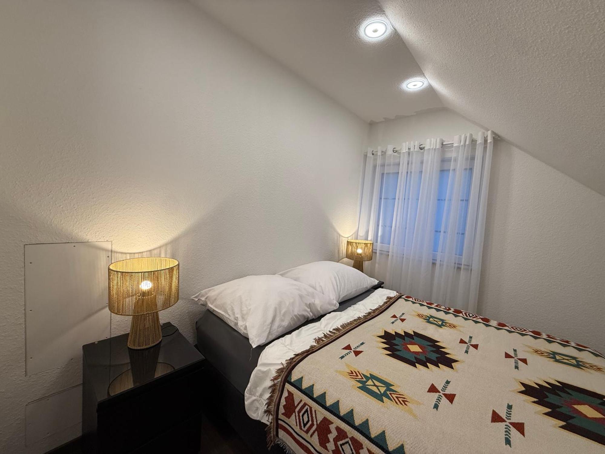 Modern House Gehrden Auf 2 Etagen, Nice Garten, Barbecue, Contactless Check-In, Free Parking Екстер'єр фото